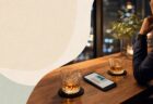 お酒好き男性向けの出会い系サービス比較を表すバーとスマホのイメージ